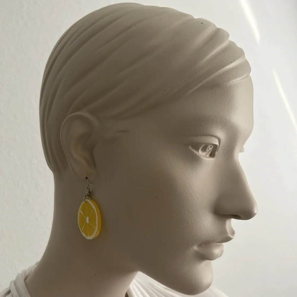 🍋🥂 Host Pick 🥂 New Transluscent Citrus Slices Earrings - Picture 3 of 10